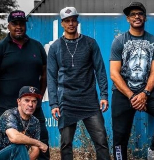 [Saiba mais sobre Sampa Crew e a trilha sonora que marcou gerações]